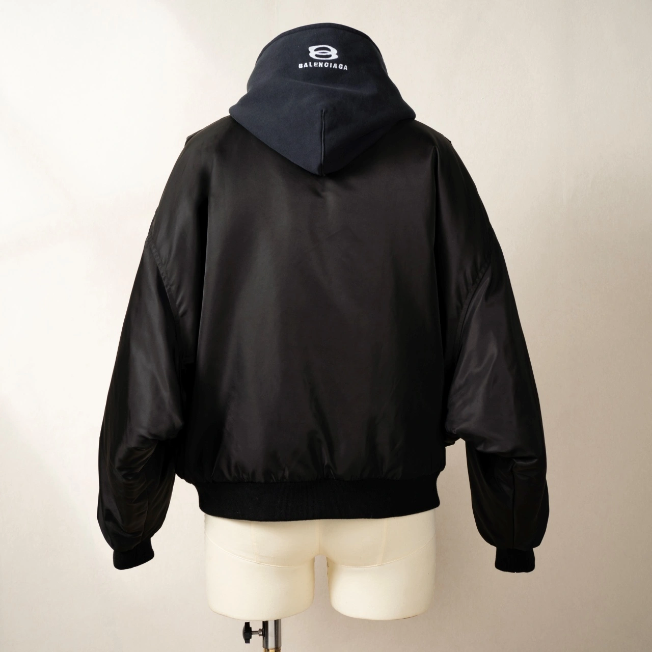 wg.luxury- 218593i16 oversized item:D-F245K1625
